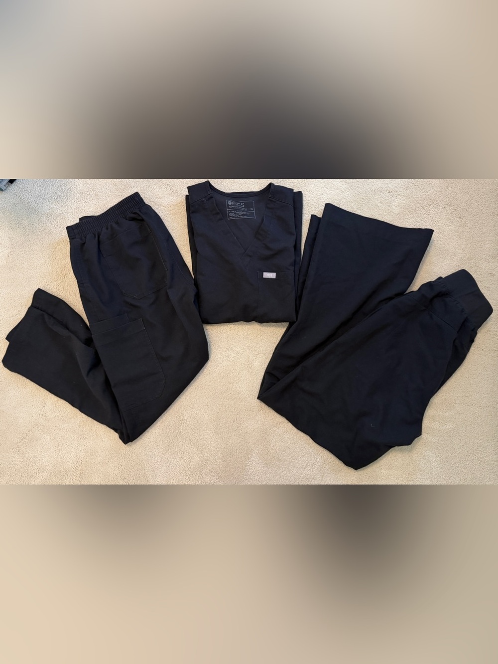 Figs Women's Scrub Pants and Top Set